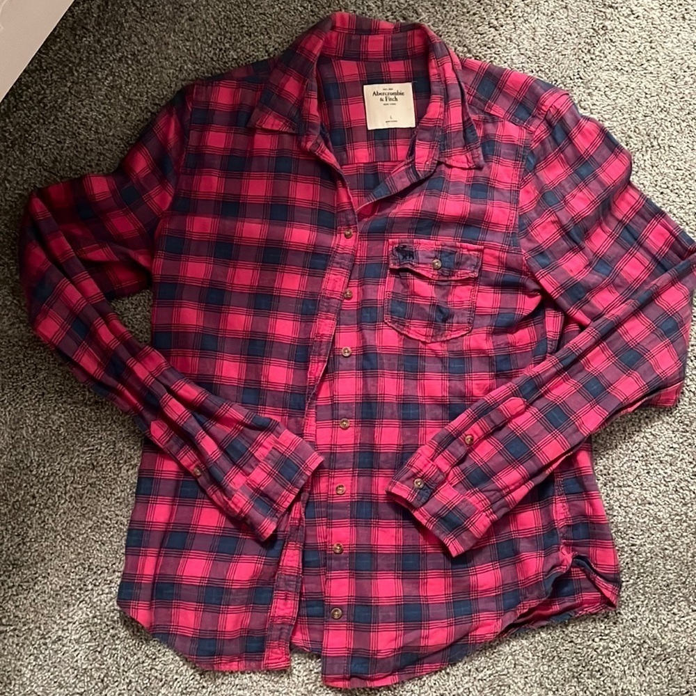Abercrombie & Fitch hot pink and navy plaid flannel